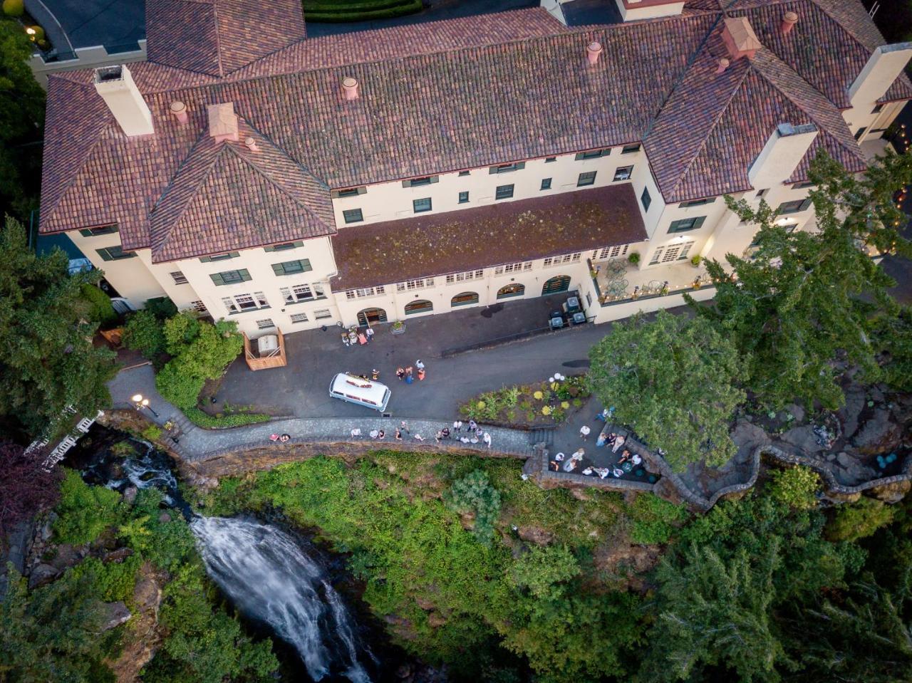 Columbia Gorge Hotel & Spa Hood River Exterior photo