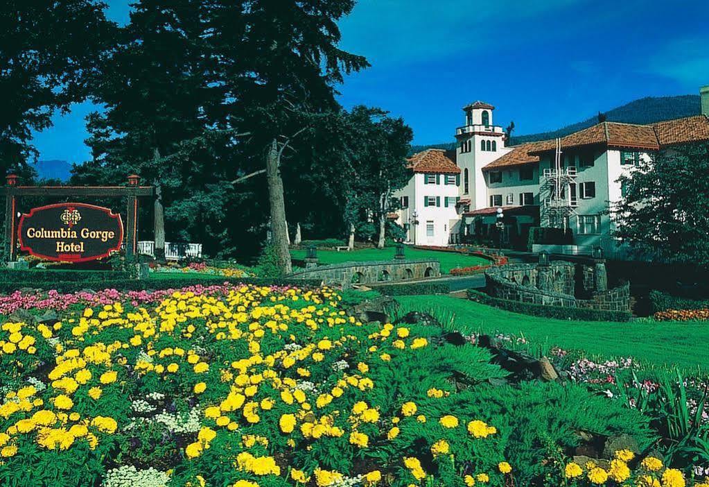 Columbia Gorge Hotel & Spa Hood River Exterior photo